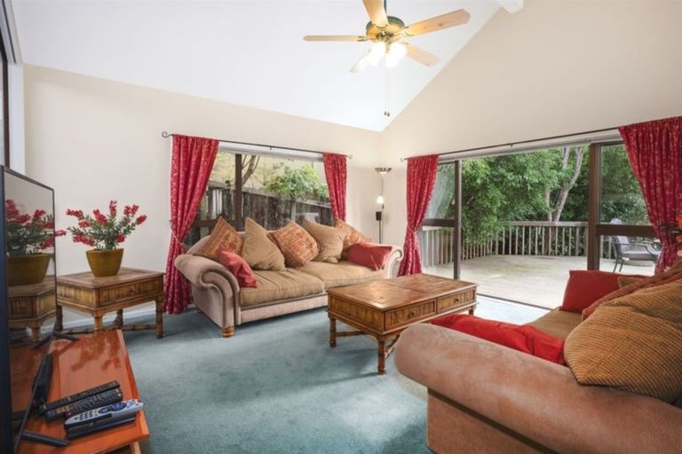 Photo of property in 12 Furneaux Grove, Whitby, Porirua, 5024