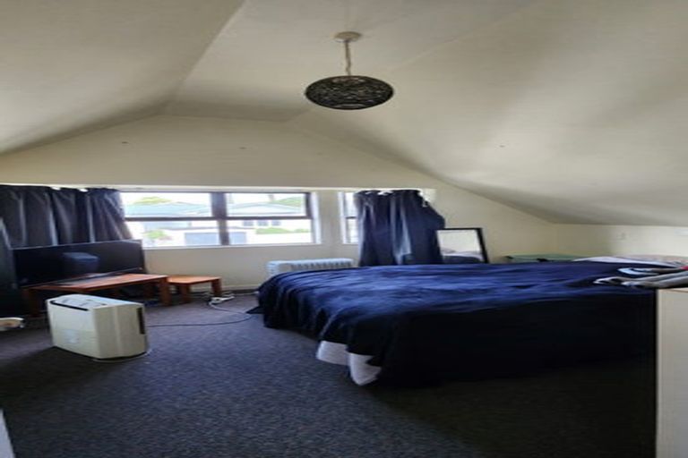 Photo of property in 6-8 Rolleston Street, Mount Cook, Wellington, 6021