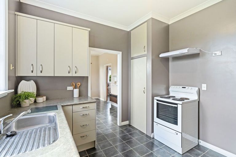 Photo of property in 3 Winchester Street, Levin, 5510