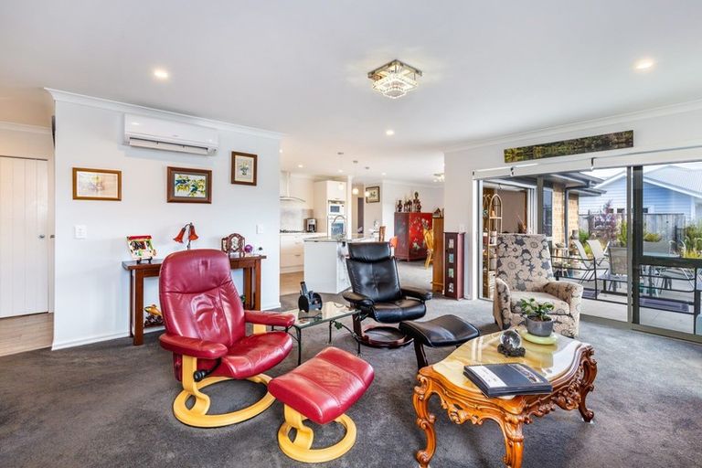 Photo of property in 17 Huka Heights Drive, Rangatira Park, Taupo, 3330