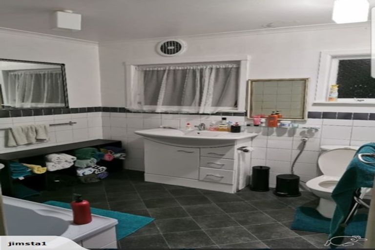 Photo of property in 6 Lynwood Place, Chedworth, Hamilton, 3210