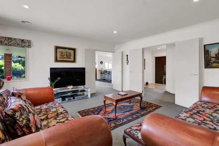 Photo of property in 7 Portland Drive, Highlands Park, New Plymouth, 4312