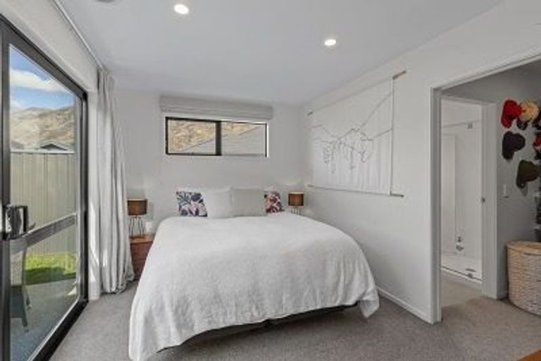 Photo of property in 51a-b Peterley Road, Lower Shotover, Queenstown, 9304