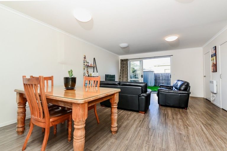 Photo of property in 27 Chiefs Court, Hamilton East, Hamilton, 3216