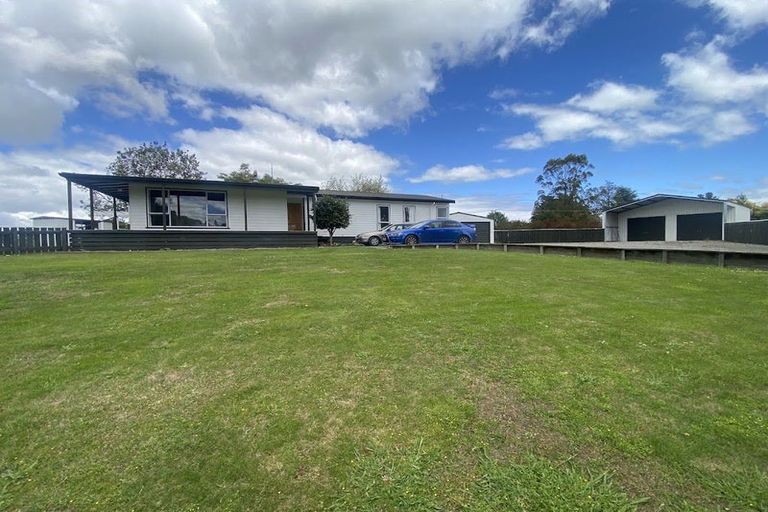 Photo of property in 2510 State Highway 2, Waipukurau, 4281