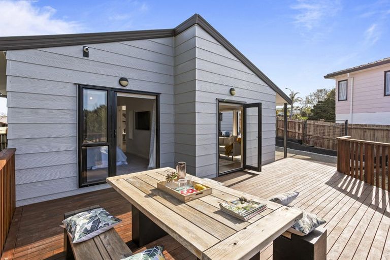 Photo of property in 10 Coubray Place, Botany Downs, Auckland, 2010