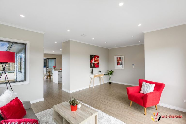Photo of property in 22 Rauaruhe Road, Karaka, Papakura, 2113
