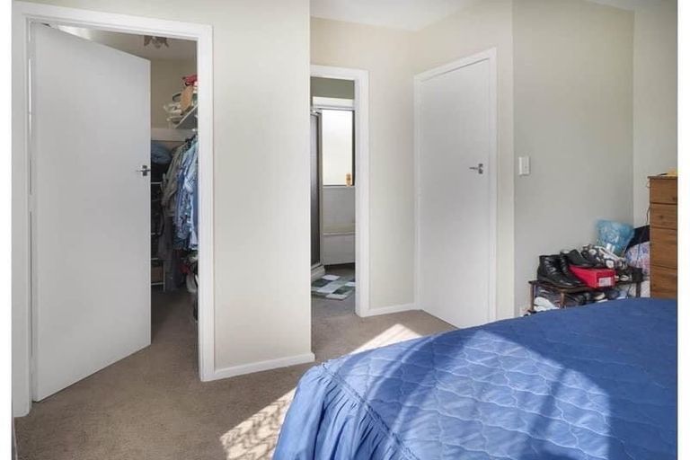 Photo of property in 399 Yaldhurst Road, Russley, Christchurch, 8042