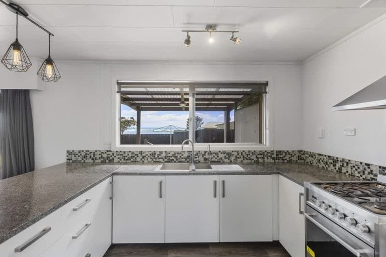 Photo of property in 54 Hume Street, Waitara, 4320
