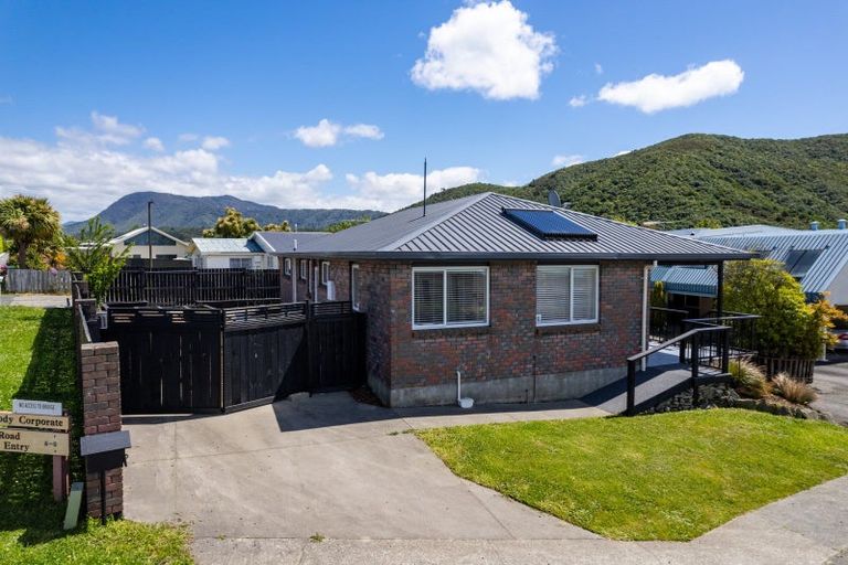Photo of property in 289 Waikawa Road, Waikawa, Picton, 7220