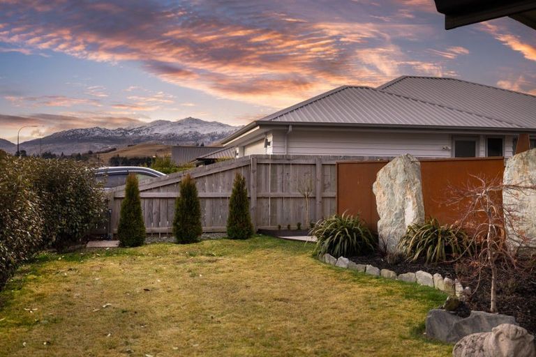 Photo of property in 21 Risinghurst Terrace, Lower Shotover, Queenstown, 9304