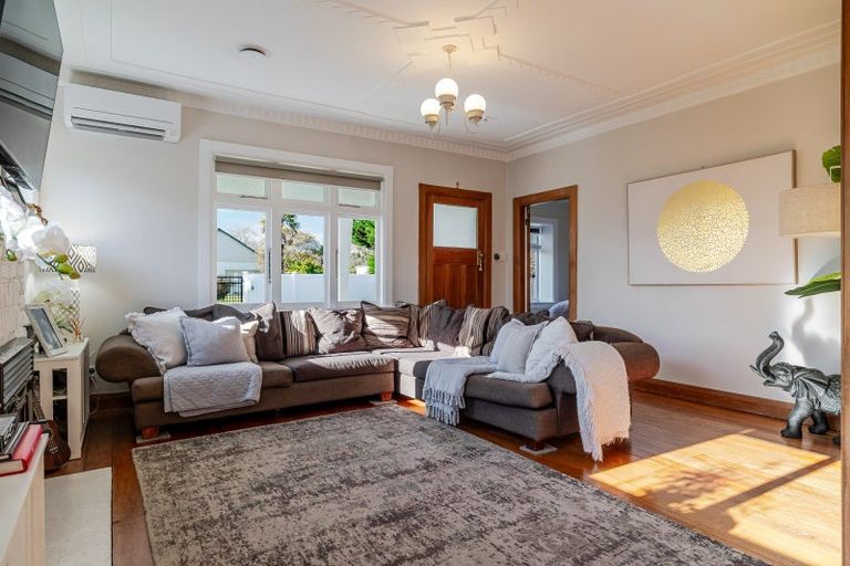 Photo of property in 10 Huxley Street, Pahiatua, 4910