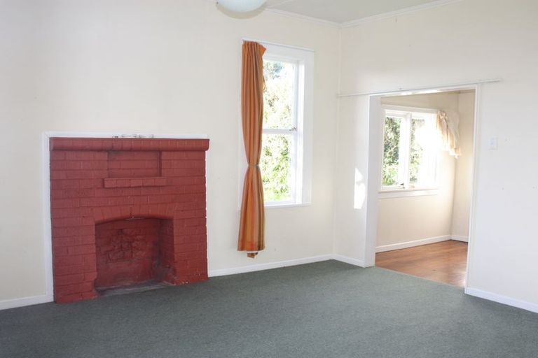 Photo of property in 22 Moerangi Street, Broad Bay, Dunedin, 9014