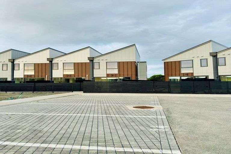 Photo of property in 57b Te Taruna Drive, Wainui, 0932