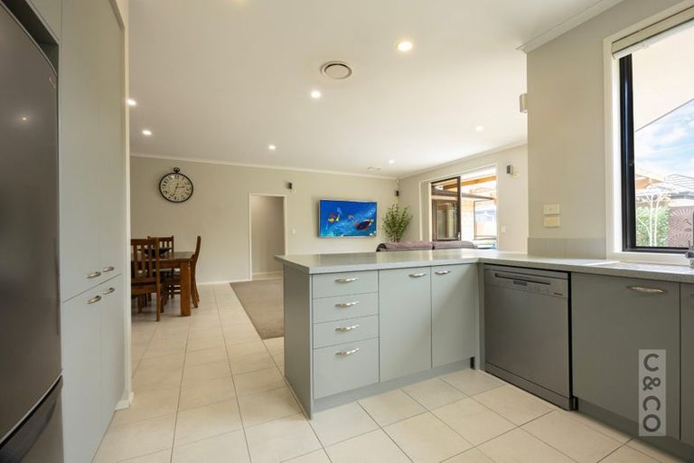 Photo of property in 2 Orchard Lane, Huapai, Kumeu, 0810