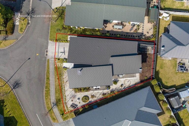 Photo of property in 15 Noumea Drive, Rangatira Park, Taupo, 3330