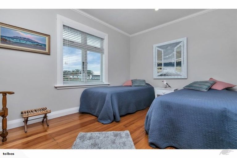 Photo of property in 1 Cochrane Road, Hobsonville, Auckland, 0616