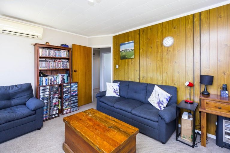 Photo of property in 2/14 Clouston Park Road, Ebdentown, Upper Hutt, 5018