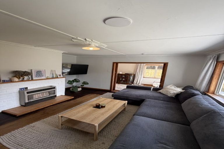 Photo of property in 16 Hursthouse Street, Vogeltown, New Plymouth, 4310