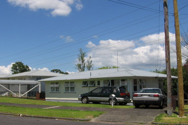 Photo of property in 5 Falkirk Street, Blockhouse Bay, Auckland, 0600
