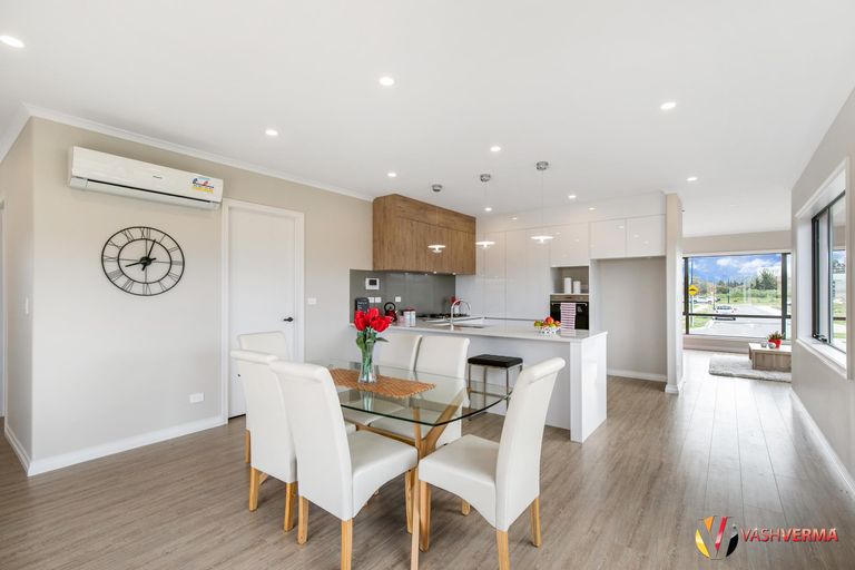 Photo of property in 22 Rauaruhe Road, Karaka, Papakura, 2113