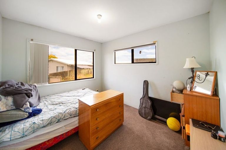 Photo of property in 4/35 Trimdon Street, Randwick Park, Auckland, 2105