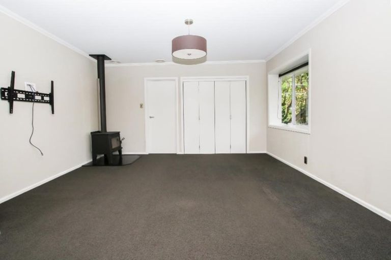 Photo of property in 28 Pulham Crescent, Queenwood, Hamilton, 3210