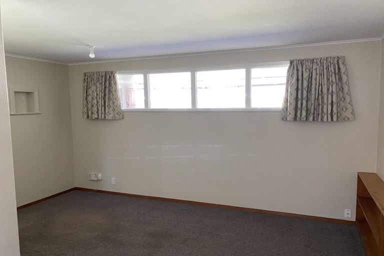 Photo of property in 3/50 Cruickshank Road, Clouston Park, Upper Hutt, 5018