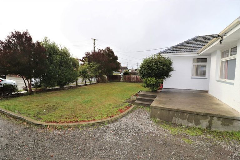 Photo of property in 10 Ontario Place, Wainoni, Christchurch, 8061