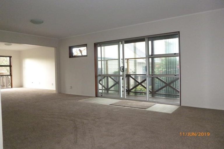 Photo of property in 1/1 Eastwood Rise, Browns Bay, Auckland, 0630