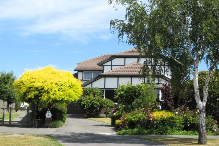Photo of property in 84 Apsley Drive, Avonhead, Christchurch, 8042