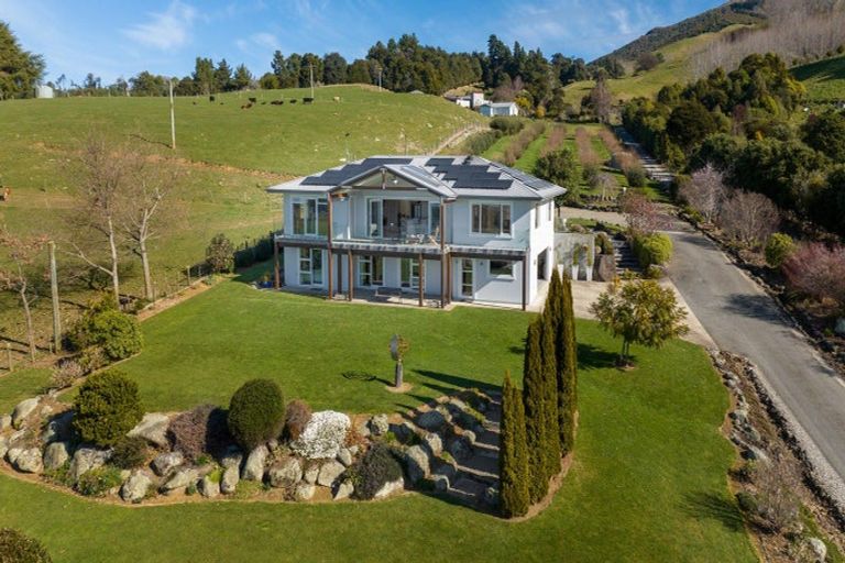 Photo of property in 227 Little Sydney Road, Brooklyn, Motueka, 7198