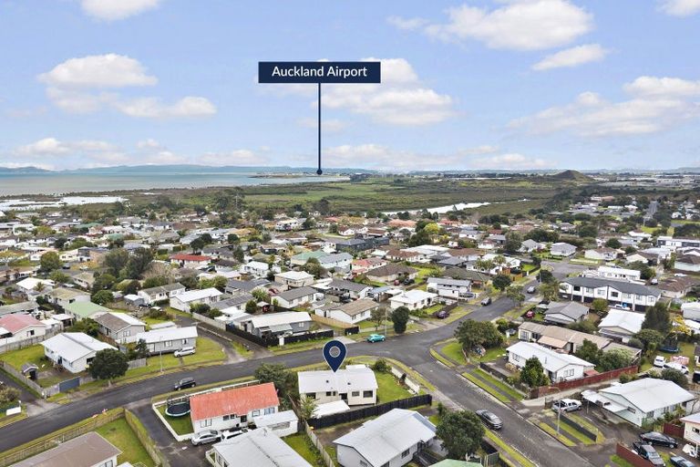 Photo of property in 1/12 Templeton Place, Clendon Park, Auckland, 2103