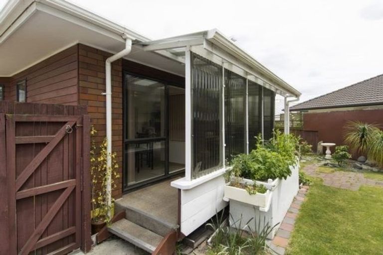 Photo of property in 2/47 Girven Road, Mount Maunganui, 3116