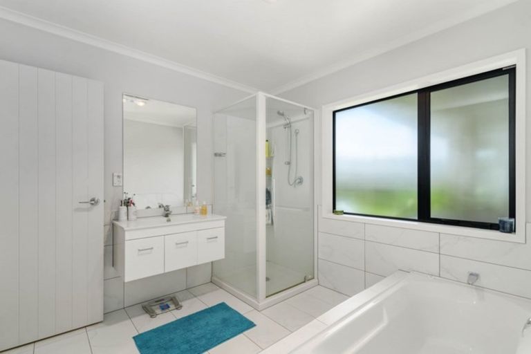 Photo of property in 18 Carroll Place, Owhata, Rotorua, 3010