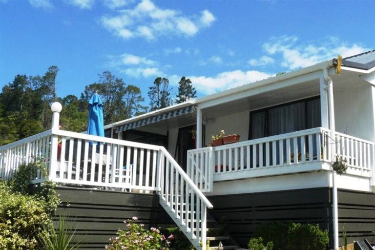 Photo of property in 16 Windsor Drive, Tairua, 3508