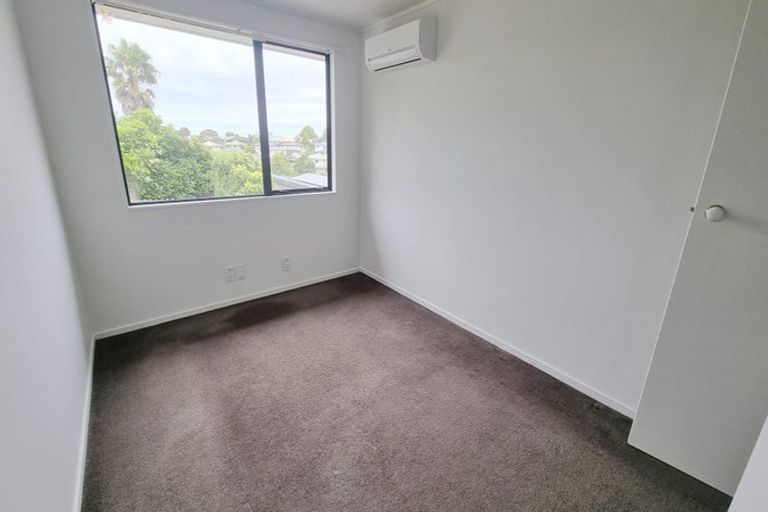 Photo of property in 11b Princess Maria Place, Massey, Auckland, 0614