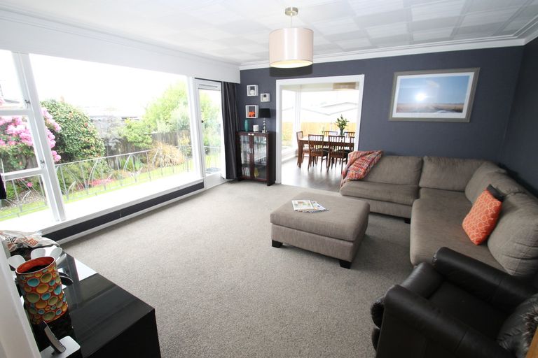 Photo of property in 12 Esk Place, Mosgiel, 9024