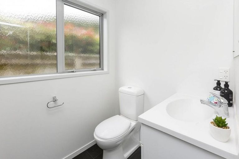 Photo of property in 16 Lane Street, Wallaceville, Upper Hutt, 5018