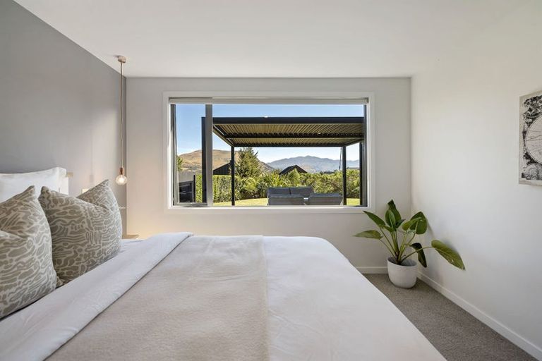 Photo of property in 3 Caithness Court, Jacks Point, Queenstown, 9371