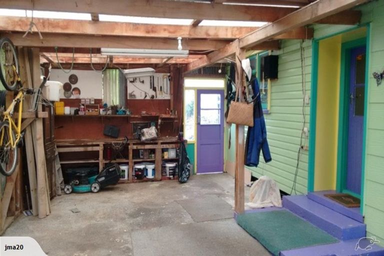 Photo of property in 5 Bluecliffs Beach Road, Papatotara, Tuatapere, 9691