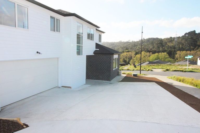 Photo of property in 80 Jeroboam Loop, Kumeu, 0810