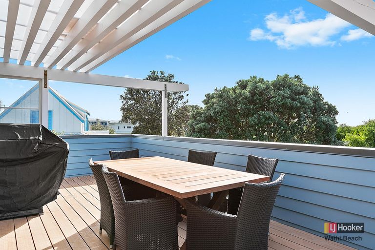 Photo of property in 19 Wakanoi Place, Bowentown, Waihi Beach, 3177