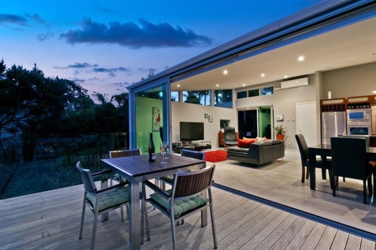 Photo of property in 34 Marae Road, Greenhithe, Auckland, 0632