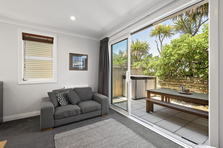 Photo of property in 20c Reef Street, Island Bay, Wellington, 6023