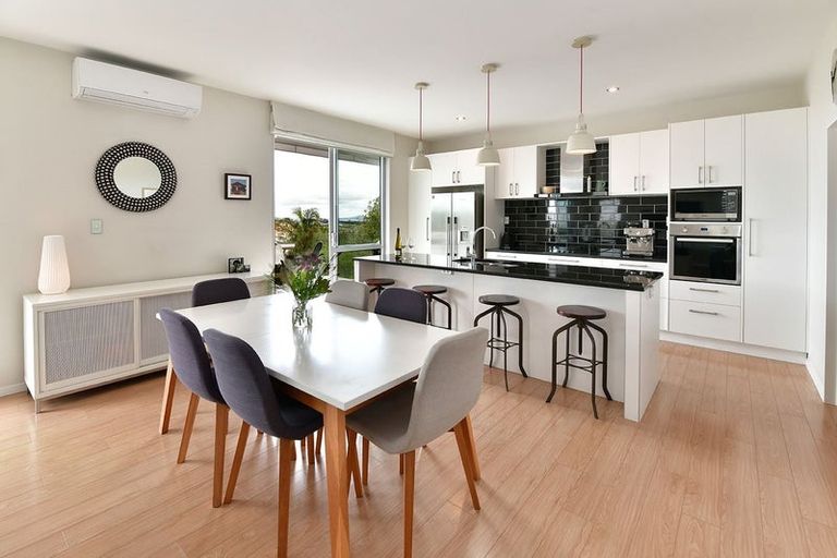 Photo of property in 1211 Whangaparaoa Road, Gulf Harbour, Whangaparaoa, 0930