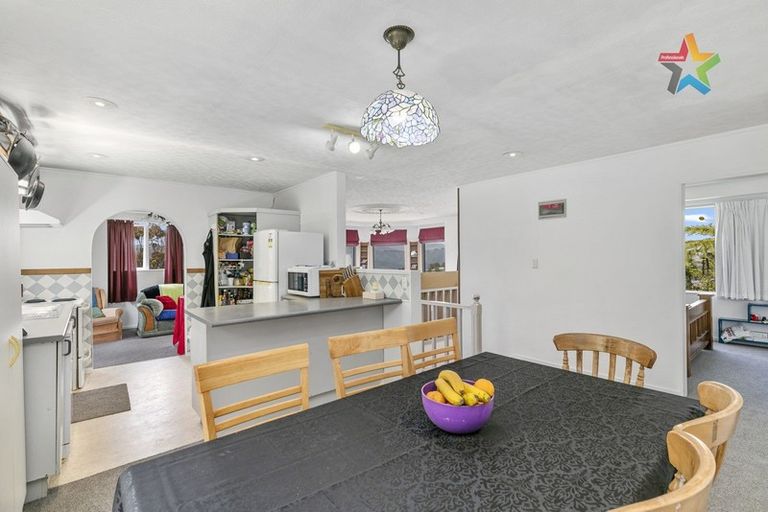 Photo of property in 2/259 Major Drive, Kelson, Lower Hutt, 5010