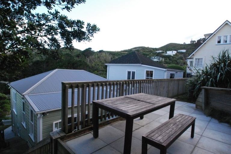 Photo of property in 12 Jackson Street, Island Bay, Wellington, 6023