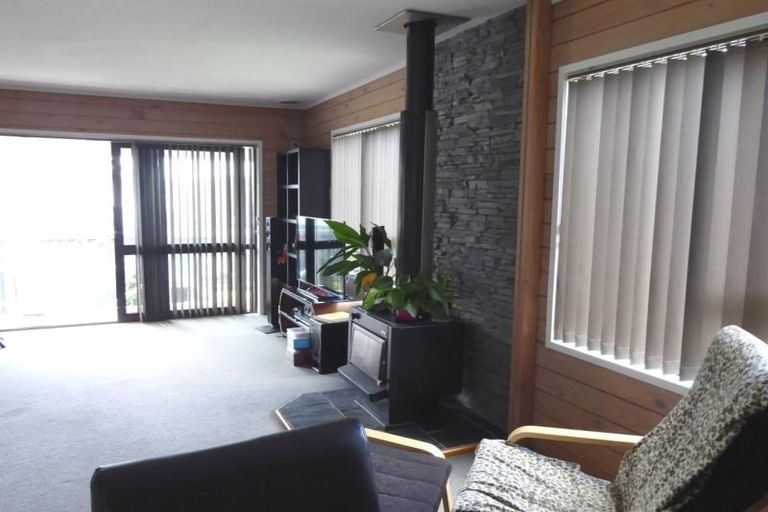 Photo of property in 37 Guadeloupe Crescent, Grenada Village, Wellington, 6037