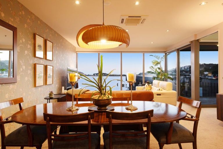 Photo of property in Patent 326 Apartments, 404s/326 Evans Bay Parade, Hataitai, Wellington, 6021